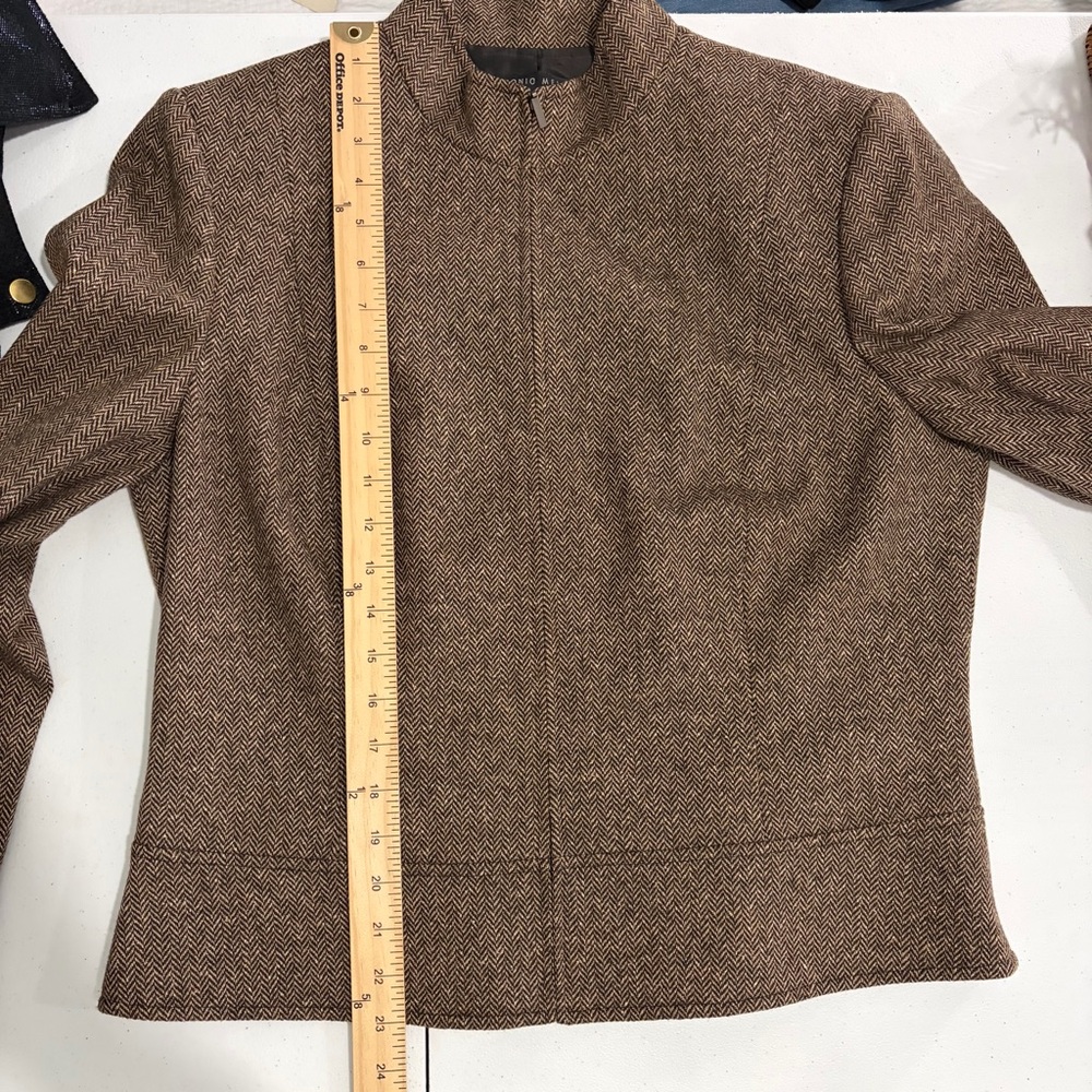 ANTONIO MELANI Brown Herringbone Wool Blazer (14) - Picture 6 of 8